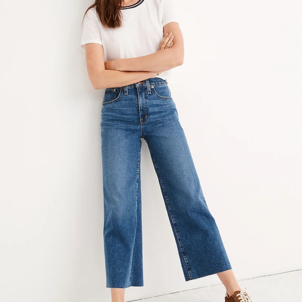 Madewell Slim Wide-Leg Jeans in Crownridge Wash: Raw-Hem Edition